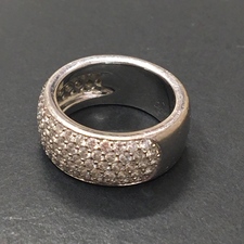 カルティエの750WGのパヴェダイヤモンドのリングを銀座本店で買取致しました。状態は綺麗な状態の綺麗な状態の中古美品です。です。
