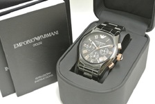 エンポリオアルマーニ(emporioarmani)のCERAMICAクオーツ時計を買取ならへ状態は傷などなく非常に良い状態のお品物です。