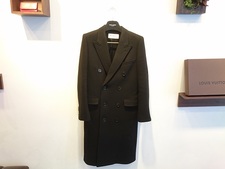 広尾店でサンローランパリ(SAINTLAURENTPARIS)のチェスターコートを買取りました。状態は通常使用感のお品物です。