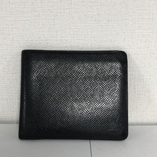 大阪心斎橋店の出張買取にて、ルイヴィトンのタイガラインのポルトフォイユミュルティプル(M30531)という二つ折り財布を高価買取いたしました。状態は通常使用感のお品物です。