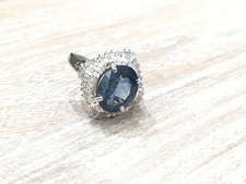 サファイヤの指輪を新宿店でお買取りいたしました。状態は-