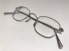 渋谷店では、アヤメ（ayame）のGMSメタルフレームメガネを買取ました。状態は目立つ傷汚れはありません。