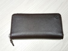 渋谷店で、ダンヒルの長財布のCOAT WALLET WITH ZIPを買取りました状態は傷などの無い非常に良い状態のお品物です。