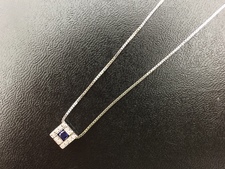 鴨江店にて、ダミアーニの750WG ベルエポック ダイヤ×サファイアネックレスを買取しました。状態は通常使用感のあるお品物です。
