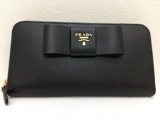 鴨江店にて、プラダの1ML506 黒 サフィアーノ ラウンドファスナー長財布を買取しました。状態は未使用品です。
