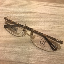 ダンヒル（Dunhill）のリムレスメガネをお買取しました。メガネやサングラスの買取ものお任せください。状態は使用感なく綺麗な状態のお品物です。