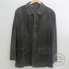 ブリオーニのヌバック シングル ロング ジャケットをブランド洋服買取の渋谷店で買取致しました。状態は通常使用感があるお品物です。