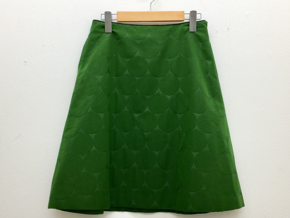 ミナペルホネンのグリーン ring スカートの買取実績です。