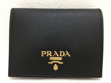 プラダ 1MV204 サフィアーノ黒2つ折り財布 買取実績です。