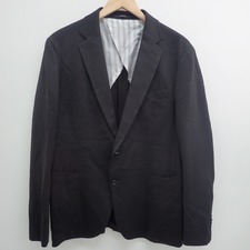 アルチザンの17年製 リネン×ウール センターベンツ シングル2Bテーラードジャケットをブランド洋服買取の新宿三丁目店で買取致しました。状態は通常使用感があるお品物です。