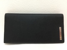 浜松鴨江店にて、カルティエの黒、サントス ドゥ長財布を買取しました。状態は未使用品です。