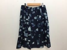 浜松鴨江店にて、パラスパレスの総柄　コットン　藍染スカート　通常使用品を買取しました。状態は通常使用感があるお品物です。