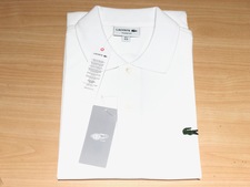 ラコステのL.12.12（クラシックフィット）のポロシャツを買取ました。渋谷店です。状態は新品です。