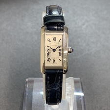 銀座本店で、カルティエのタンクアメリカンのミニのクロコレザーベルトの時計を買取ました。状態は若干の使用感がある中古品です。