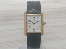 カルティエのマストタンク 925 アラビア文字盤 クォーツ時計を買取しました。新宿三丁目店です。状態は目立つ傷、汚れ、使用感のある中古品です。