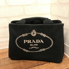 銀座本店で、プラダのB2439 Gの黒のカナパのハンドバッグを買取ました。状態は若干の使用感がある中古品です。