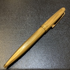 銀座本店で通常使用感のモンブランのゴールドのマイスターシュテュックのボールペンを買取りました。状態は通常使用感があるお品物です