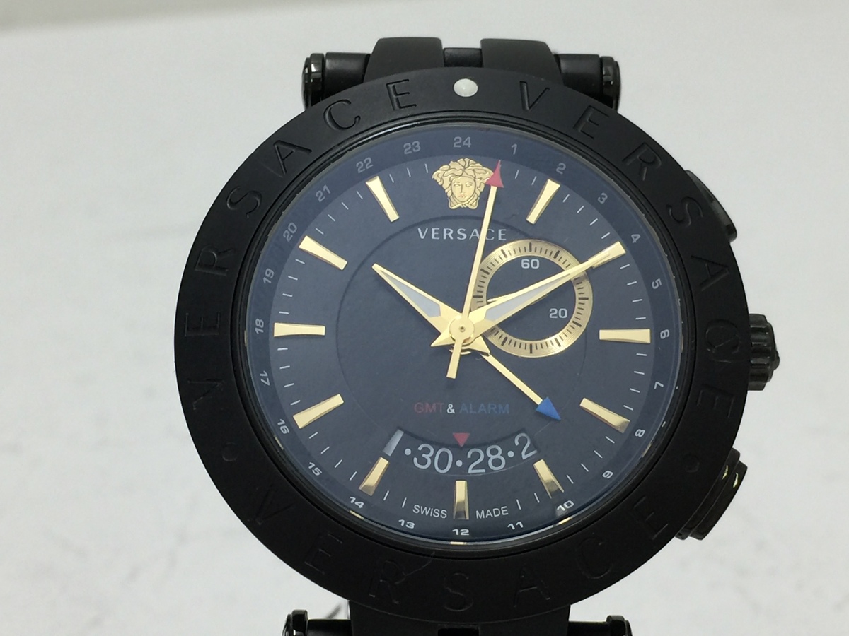 ヴェルサーチェの黒文字盤 29G GMT 腕時計の買取実績です。