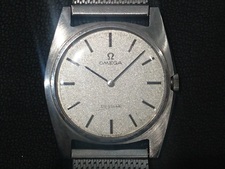 オメガのデヴィル Cal.620 手巻き 腕時計を買取しました。新宿三丁目店です。状態は使用に支障をきたすジャンク品です。