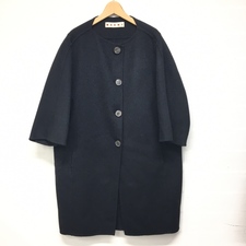 マルニのカシミヤ混ウール ノーカラー七分袖 コートを銀座本店で買取いたしました状態は通常使用感があるお品物です。