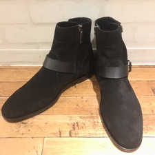 銀座本店で、サンローランパリの504169のブラックのサイドベルト付きのサイドジップブーツを買取ました。状態は未使用品です。