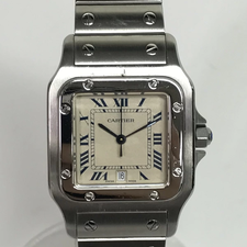 カルティエの987901 サントスガルベLM デイト付き ステンレス クオーツ腕時計を宅配買取センターで買取いたしました。状態は通常使用感があるお品物です。