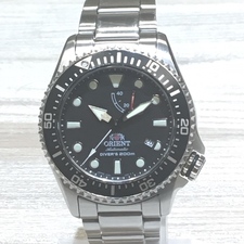 オリエントのRA-EL0001B JIS規格準拠のスキューバ潜水用 200m防水機能搭載の本格ダイバーズウォッチ 腕時計を銀座本店で買取いたしました。状態は通常使用感があるお品物です。