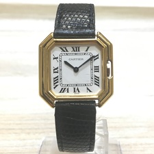 カルティエのK18素材のサンチュール オクタゴンケース 腕時計を銀座本店で買取いたしました。状態は目立つ傷や汚れがあるお品物です。