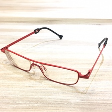 テオのレッド cool メタルフレーム メガネを銀座本店で買取いたしました。状態は通常使用感があるお品物です。