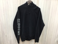 浜松鴨江店で、シュプリームの18SSの黒 Sleeve Embroidery Hooded Sweatshirtを買取りました。状態は通常使用感があるお品物です。