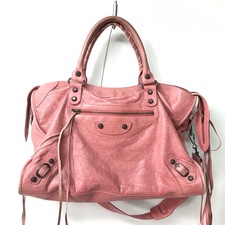 宅配買取センターでバレンシアガのピンクの115748ラムレザーのシティエディターズバッグを買取ました。状態は通常使用感があるお品物です