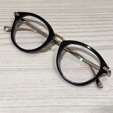 渋谷店で、トムフォードの眼鏡(TF5497-001)を高価買取しています。状態は綺麗な状態の中古美品です。