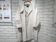 新宿店で、エブールの2910200018 ラムレザー ノーカラー オーバーコートを買取しました状態は綺麗な状態の中古美品です。