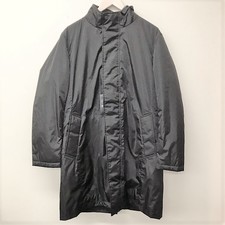 広尾店にてアクアスキュータムのダウンライナー付き スタンドカラーコートを買取いたしました。状態は未使用品です。