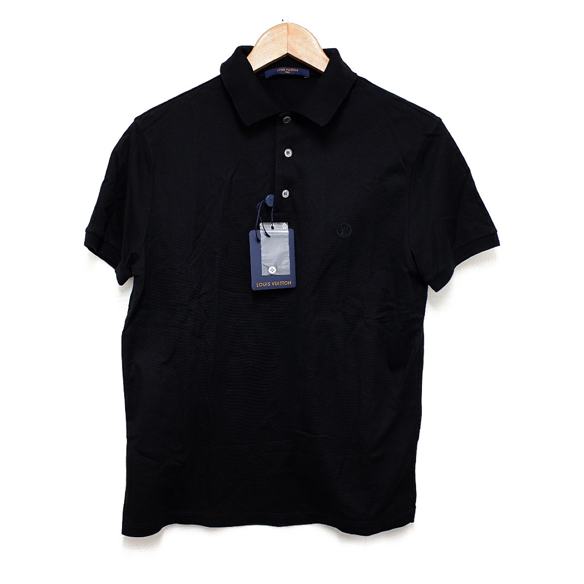 ルイヴィトンの20年製 ブラック ロゴ刺繍 コットン素材 半袖ポロシャツの買取実績です。