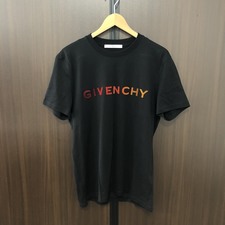 大阪心斎橋店にてジバンシイのロゴデザイン、スリムフィットシャツ/半袖カットソー(BM70U33002、黒)を高価買取いたしました。状態は通常使用感のお品物です。