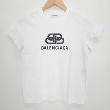 バレンシアガ 国内正規品　2019AW　578133　ホワイト　フロントロゴ　クルーネック半袖Tシャツ 買取実績です。