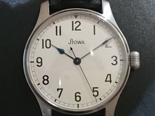 新宿店で、ストーヴァのMARINE マリーン クラシック40 アラビアインデックス 自動巻き腕時計を買取しました。状態は若干の使用感がある中古品です。