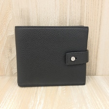 銀座本店で、サンローランパリのGBL507618のブラックのレザー素材の2つ折り財布を買取ました。状態は若干の使用感がある中古品です。