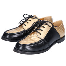 大阪心斎橋店で、シャネルの革靴(G33845 2018年製 バイカラー ラムスキン)を買取ました。状態は若干の使用感がある中古品です。