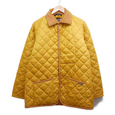 宅配買取センターで、ラベンハムの19年製のLVH-19-BPのイエローの中綿入りキルティングコートを買取しました。状態は使用感が少なく綺麗なお品物です。