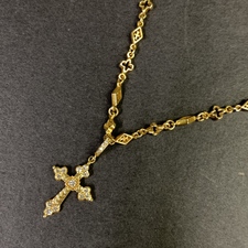 銀座本店で、ローリーロドキンのK18のゴシッククロスのネックレスを買取ました。状態は若干の使用感がある中古品です。
