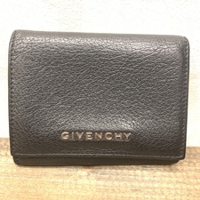銀座本店で、ジバンシイのブラックのレザーのパンドラの3つ折り財布を買取ました。状態は若干の使用感がある中古品です。