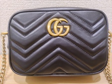 新宿店で、グッチの448065 GGマーモント ミニ チェーンショルダーバッグを買取しました。状態は綺麗な状態の中古美品です。