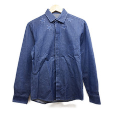 大阪心斎橋店の出張買取にて、ジバンシイのスター刺繍付、比翼デニム長袖シャツ(ブルー)を高価買取いたしました。状態は通常使用感のお品物です。