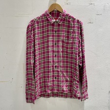 渋谷店で、2019年春夏物のシュプリームのプレイドレーヨンシャツを買取ました。状態は若干の使用感がある中古品です。