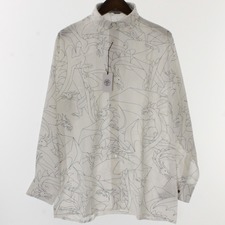 広尾店の出張買取にてエルメスのシルクを100％使用したドラゴンプリントのシャツを買取いたしました。状態は未使用品です。