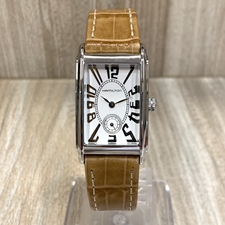 銀座本店で、ハミルトンのH114010のアードモアのクォーツ時計を買取ました。状態は綺麗な状態の中古美品です。