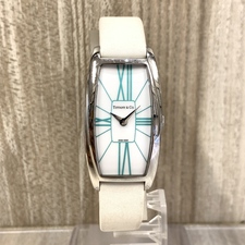 銀座本店で、ティファニーのZ6401.10.10A29A48Aのジェメアのホワイトのクォーツ時計を買取ました。状態は若干の使用感がある中古品です。
