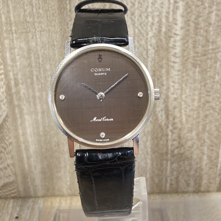 コルムのモンセルヴァン 3Pダイヤモンドインデックス 31039 ステンレス クオーツ腕時計の買取実績です。
